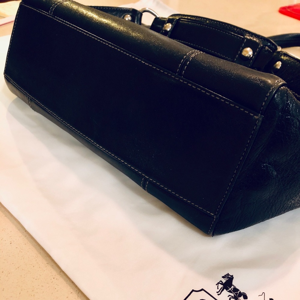 Black leather coach purse - Picture 6 of 8
